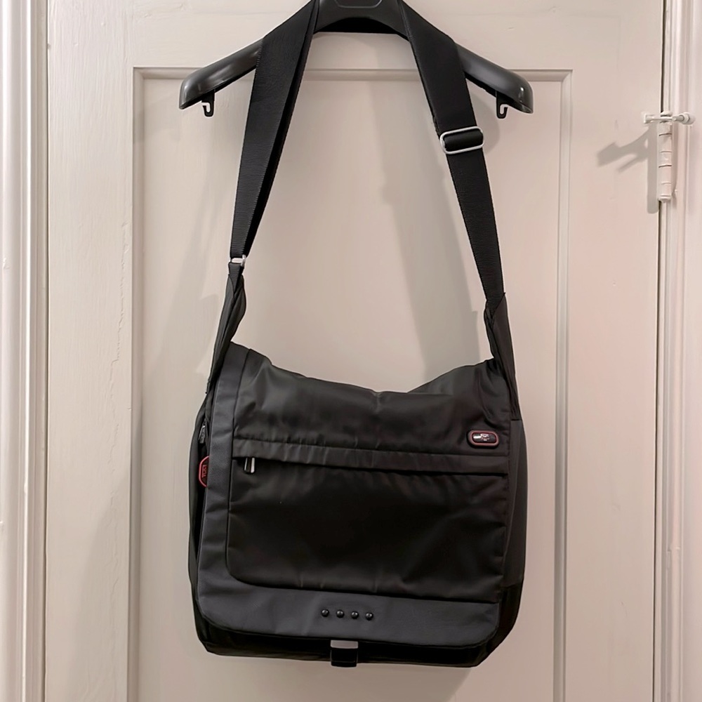 Tumi Tech Nylon Messenger Laptop Bag